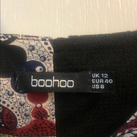 💋BOOHOO/ Chic Scarf Print Shift Dress 💋 - Picture 5 of 5